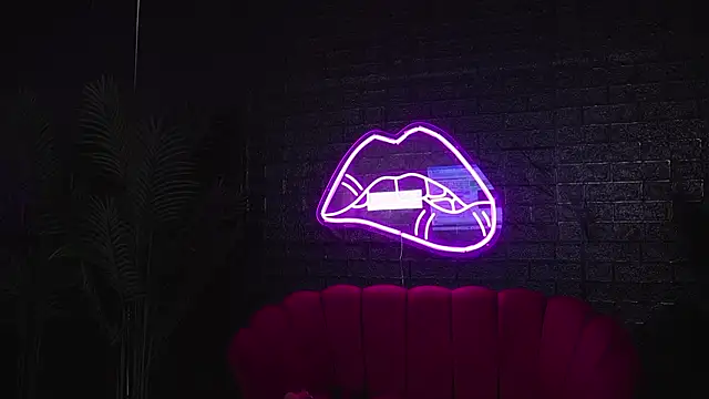 Annabellerise online show from September 17, 2025, 4:14 am