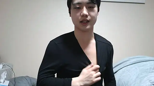 nunnun00 online show from March 19, 2025, 7:18 am