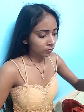 Snapshot of Divya-2007 chatting on February 19, 2025, 2:33 am Divya-2007 online show from February 19, 2025, 2:33 am