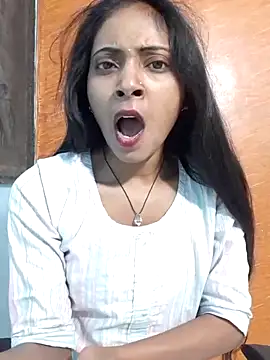 Snapshot of Divya-2007 chatting on March 2, 2025, 2:08 am Divya-2007 online show from March 2, 2025, 2:08 am