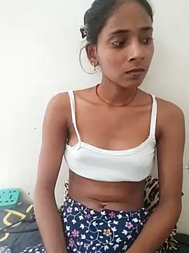 Snapshot of Divya-2007 chatting on October 15, 2025, 3:28 am Divya-2007 online show from October 15, 2025, 3:28 am