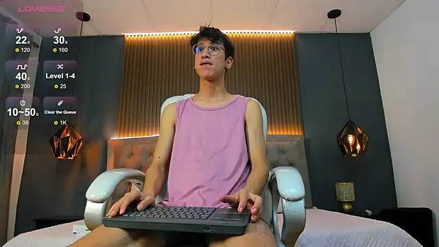 Cum hunters online show from September 16, 2025, 3:18 am