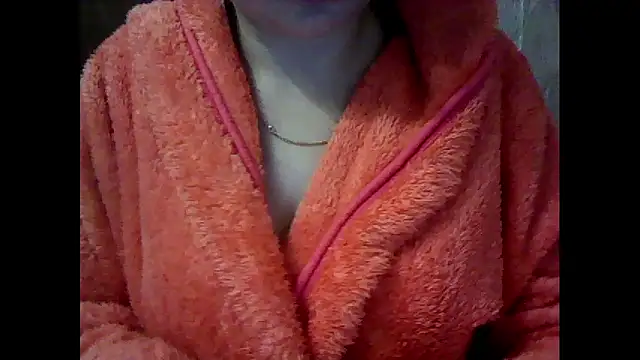 Allie Janet online show from October 14, 2025, 2:45 am