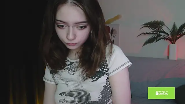 Snapshot of miuri_miy chatting on February 7, 2025, 7:49 pm miuri miy online show from February 7, 2025, 7:49 pm