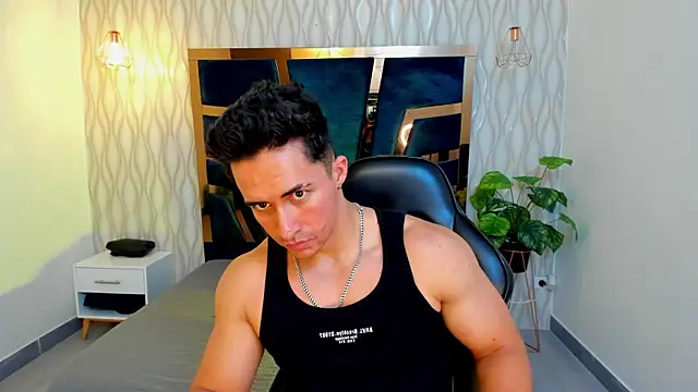 Snapshot of Brad_Summer chatting on March 19, 2025, 5:28 pm Brad Summer online show from March 19, 2025, 5:28 pm