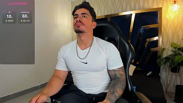 Snapshot of Brad_Summer chatting on September 11, 2025, 5:24 pm Brad Summer online show from September 11, 2025, 5:24 pm