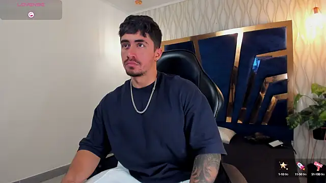 Snapshot of Brad_Summer chatting on September 15, 2025, 5:13 pm Brad Summer online show from September 15, 2025, 5:13 pm