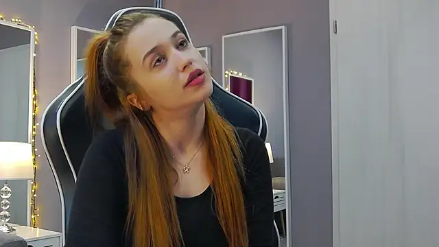 Snapshot of Eva_Lovvia_ chatting on January 20, 2025, 9:22 pm Eva Lovvia online show from January 20, 2025, 9:22 pm