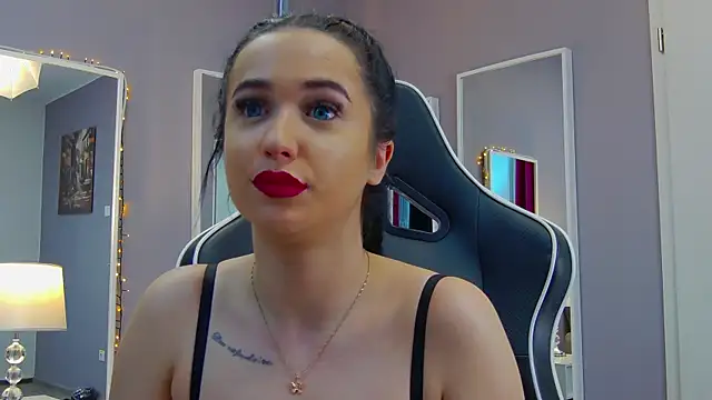 Snapshot of Eva_Lovvia_ chatting on February 24, 2025, 10:58 pm Eva Lovvia online show from February 24, 2025, 10:58 pm