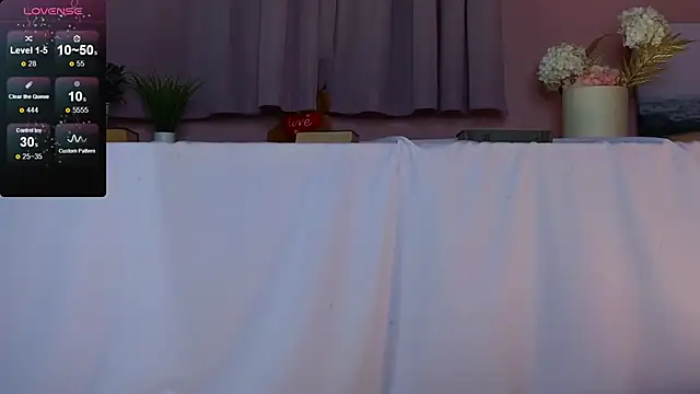 too sexxxy online show from March 4, 2025, 7:11 pm