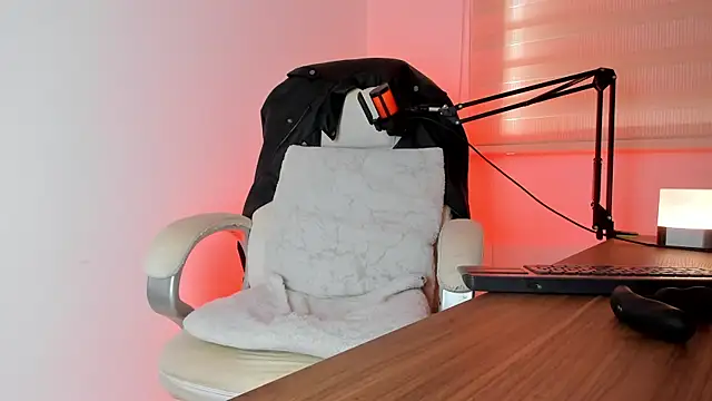 Fraannco online show from February 20, 2025, 2:35 pm