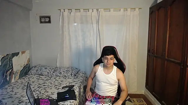 xxxcocorood online show from December 2, 2025, 11:00 pm