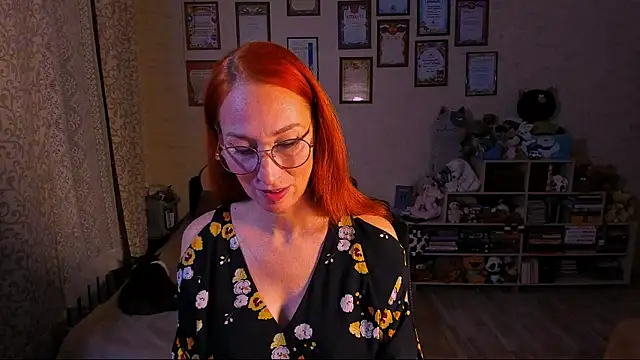 red rocco online show from February 23, 2025, 3:51 pm