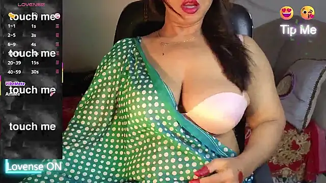 Snapshot of Bengali_Cute_Girl chatting on July 5, 2026, 2:18 am Bengali Cute Girl online show from July 5, 2026, 2:18 am