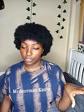 Snapshot of Vprettieeer chatting on February 19, 2025, 1:51 am Vprettieeer online show from February 19, 2025, 1:51 am