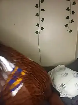 Snapshot of Vprettieeer chatting on March 10, 2025, 5:00 am Vprettieeer online show from March 10, 2025, 5:00 am