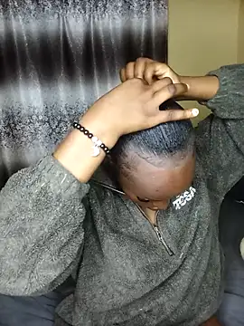 Snapshot of Vprettieeer chatting on October 4, 2025, 10:30 pm Vprettieeer online show from October 4, 2025, 10:30 pm