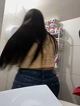 Snapshot of Miia_Jazmin chatting on February 21, 2025, 8:05 pm Miia Jazmin online show from February 21, 2025, 8:05 pm