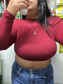 Snapshot of Miia_Jazmin chatting on March 13, 2025, 12:13 pm Miia Jazmin online show from March 13, 2025, 12:13 pm