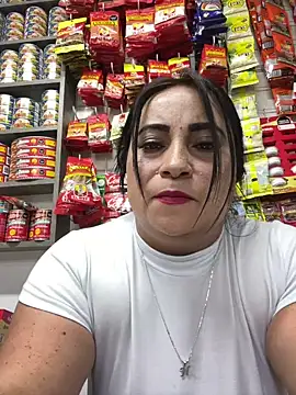 Snapshot of Miia_Jazmin chatting on March 18, 2025, 10:04 pm Miia Jazmin online show from March 18, 2025, 10:04 pm