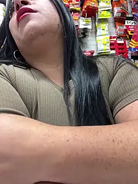 Snapshot of Miia_Jazmin chatting on March 19, 2025, 8:11 pm Miia Jazmin online show from March 19, 2025, 8:11 pm