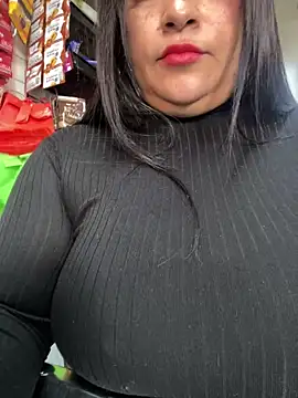 Snapshot of Miia_Jazmin chatting on September 24, 2025, 7:17 pm Miia Jazmin online show from September 24, 2025, 7:17 pm