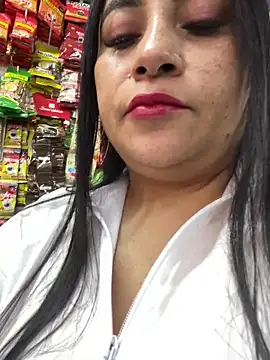 Snapshot of Miia_Jazmin chatting on September 29, 2025, 8:24 pm Miia Jazmin online show from September 29, 2025, 8:24 pm