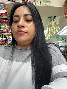 Snapshot of Miia_Jazmin chatting on November 27, 2025, 7:05 pm Miia Jazmin online show from November 27, 2025, 7:05 pm