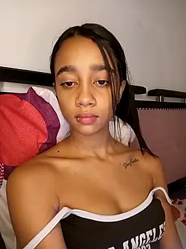 Zoe Sweett18 online show from April 2, 2026, 7:22 pm