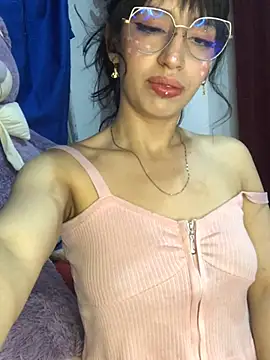 MiaFlamesxxx online show from January 25, 2025, 11:54 pm