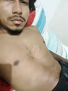 Snapshot of ohmorenu chatting on January 17, 2025, 10:34 pm ohmorenu online show from January 17, 2025, 10:34 pm