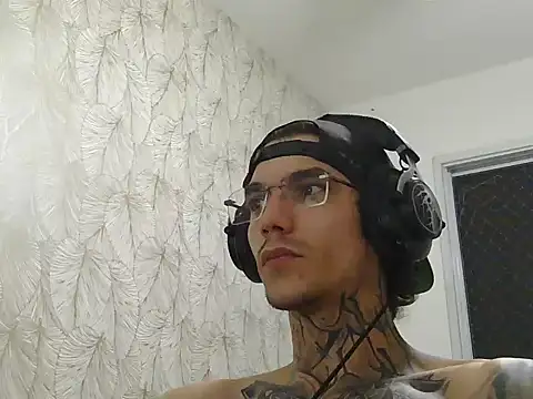 Snapshot of smokingink chatting on April 25, 2026, 1:41 am smokingink online show from April 25, 2026, 1:41 am