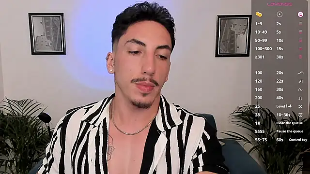 dylanspencer28 online show from March 13, 2025, 12:05 am