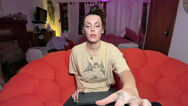 bunnierotten online show from December 18, 2025, 5:13 am