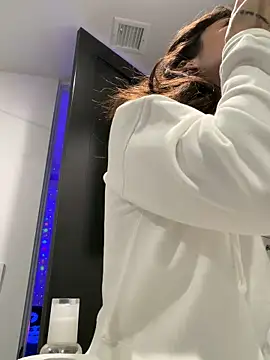 bunnierotten online show from February 25, 2026, 1:59 am