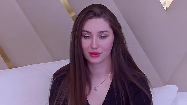 Snapshot of KiraBarlows chatting on February 5, 2025, 12:31 am KiraBarlows online show from February 5, 2025, 12:31 am