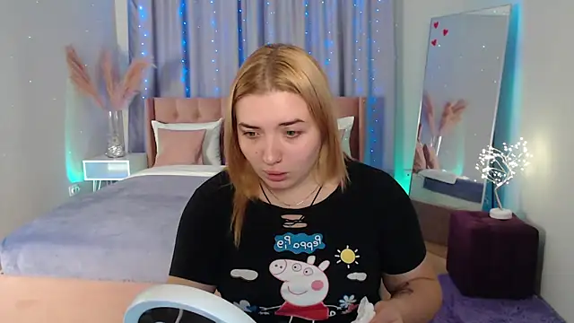 StasyNickols online show from September 16, 2025, 7:04 pm
