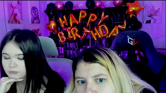 DiaAngell online show from October 19, 2025, 8:20 pm