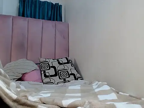 Hazel-nutt online show from February 25, 2025, 6:25 am