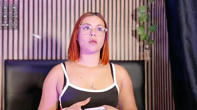 Sophie new25 online show from October 25, 2025, 12:45 pm