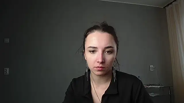 Eva Gloryy online show from March 22, 2025, 2:14 pm