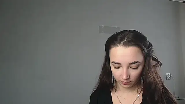 Eva Gloryy online show from March 17, 2026, 12:52 pm