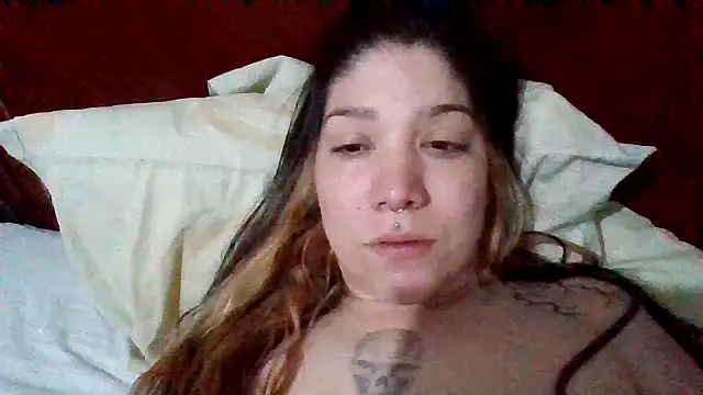 Snapshot of sharonnleon chatting on September 30, 2025, 3:11 am sharonnleon online show from September 30, 2025, 3:11 am