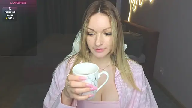 MargaretSweet1 online show from March 1, 2026, 8:38 am