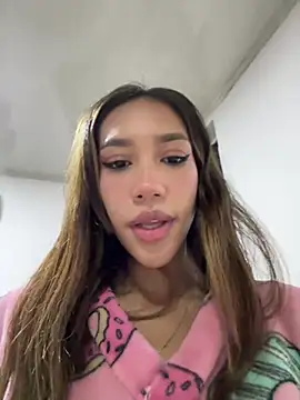 zoe storm online show from February 26, 2025, 6:32 pm