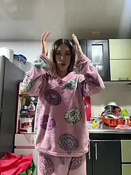 zoe storm online show from February 28, 2025, 3:26 am