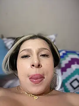 Snapshot of _Amber_Brown chatting on July 5, 2026, 8:43 am Amber Brown online show from July 5, 2026, 8:43 am