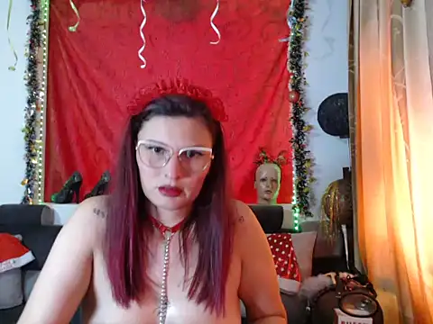 sachaclinford online show from December 2, 2025, 5:52 pm