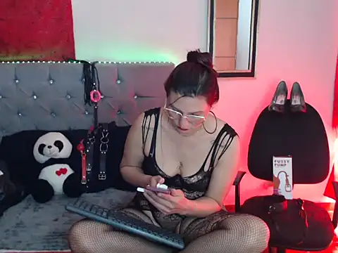 sachaclinford online show from February 10, 2026, 1:59 pm