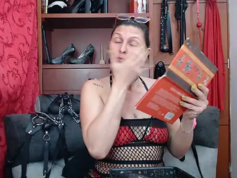 sachaclinford online show from June 13, 2026, 7:23 pm